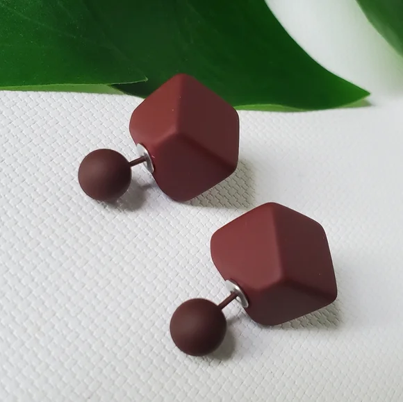 Double Sided Rubber BROWN OR WHITE Earrings 2 in One - Picture 1 of 4